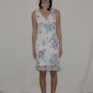 y2k flower print midi dress white w/ blue flowers size 11 Byer too